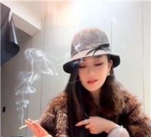【风吟殿下】贵妇人S长靴踩-吃烟灰978