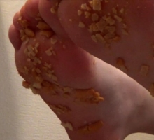 素人厚黑袜踩小零食 JS251219~7